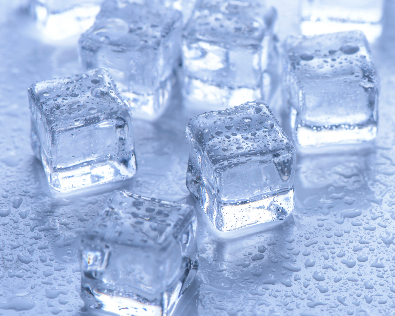 Crystal Clear Ice: The Key to Perfectly Chilled Cocktails