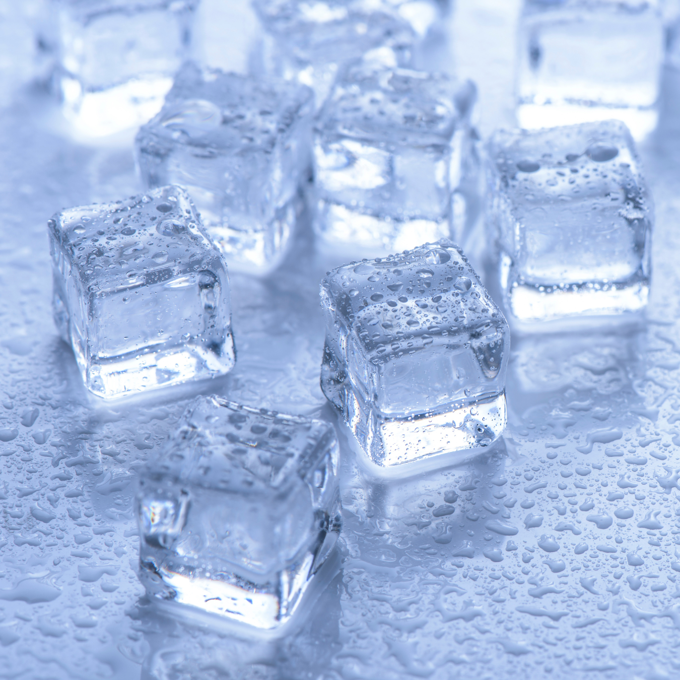 Crystal Clear Ice: The Key to Perfectly Chilled Cocktails